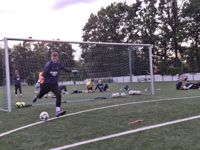 06abb677-1eee-47c3-8ea5-a4f20bdbcce9