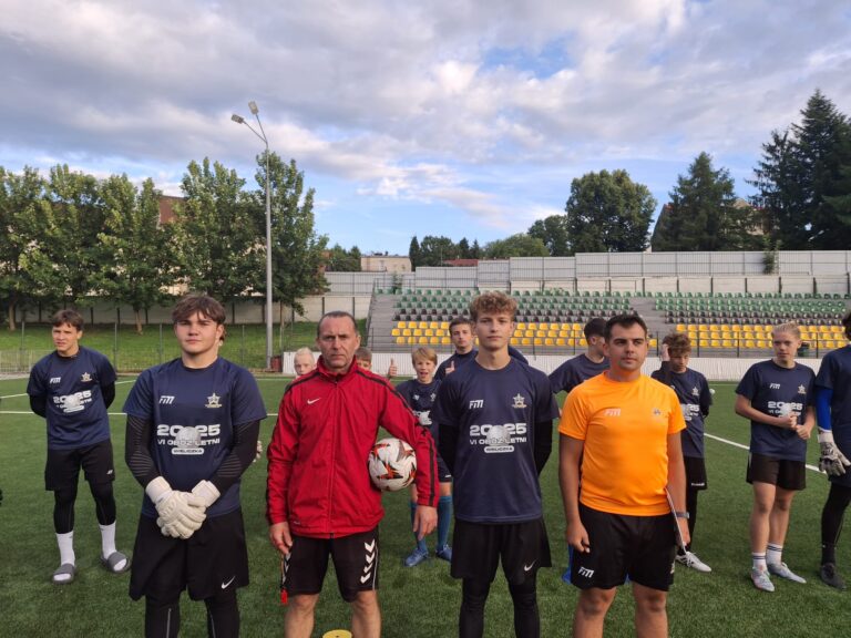 1621911c-270b-426c-bb3c-d435f7e8bf8e