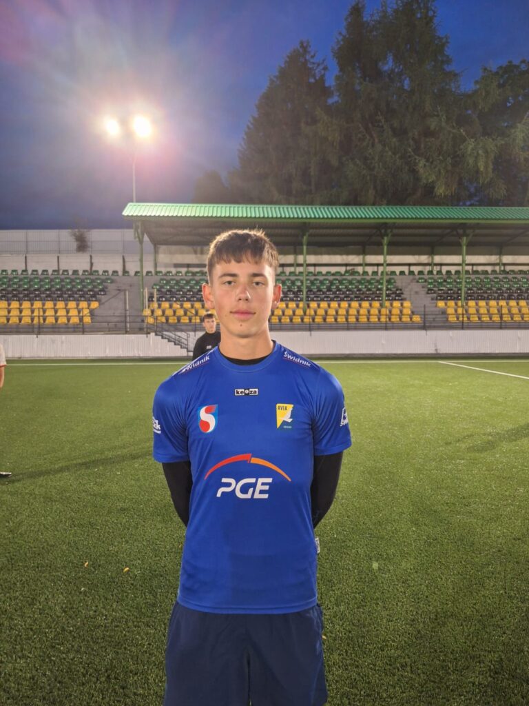 1f483693-74a1-4e66-81f3-ee0ce6b2f55f