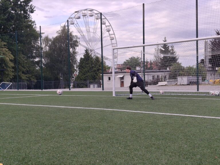 40e53a43-c3a5-4ca7-9d77-dcfeedc6b886