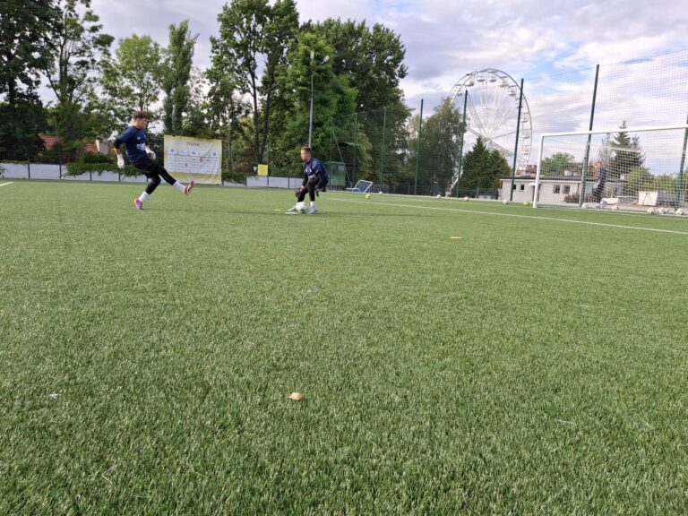 678f7fbd-74c0-4ad2-a840-4de73a4c283f