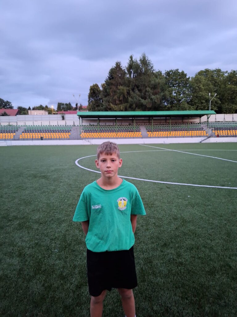 6c992db8-21f0-48a1-b200-c1836e6d4609