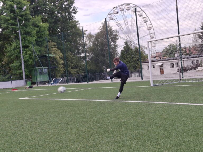 7d5d79a6-5e3b-4864-b80c-ffbffbc6757a