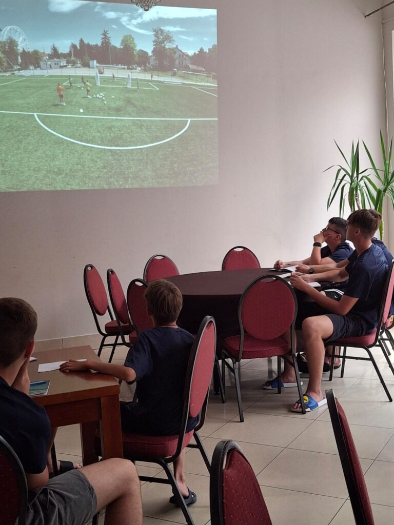 c91b9837-bda3-4b77-83c6-8d8665bc9cf3