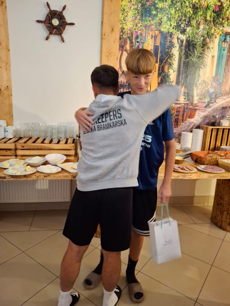 d452081a-25c0-42c7-baf1-d7e4d352bd89