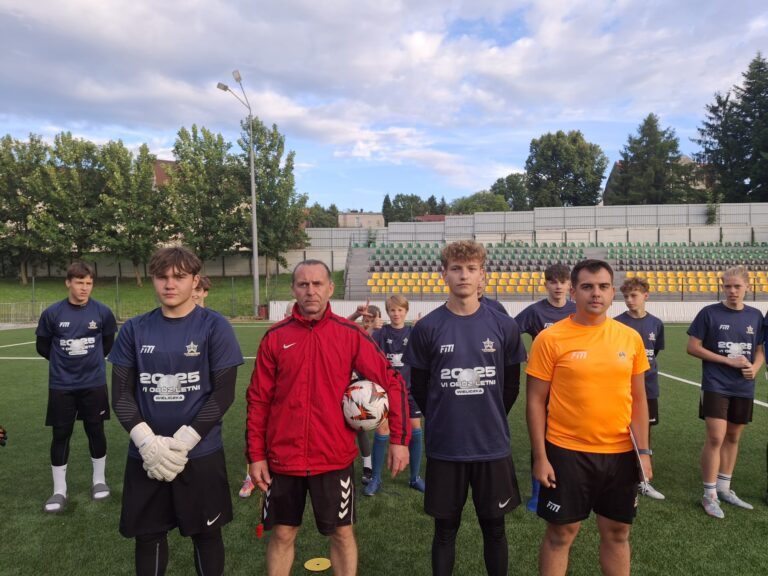 e4d25b09-8a81-4612-b33a-7f97604770a5