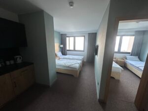 21b2a108-a009-4cba-832e-16cdd7847686